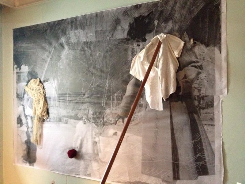 Didem Erbaş, found objects and old photography print
